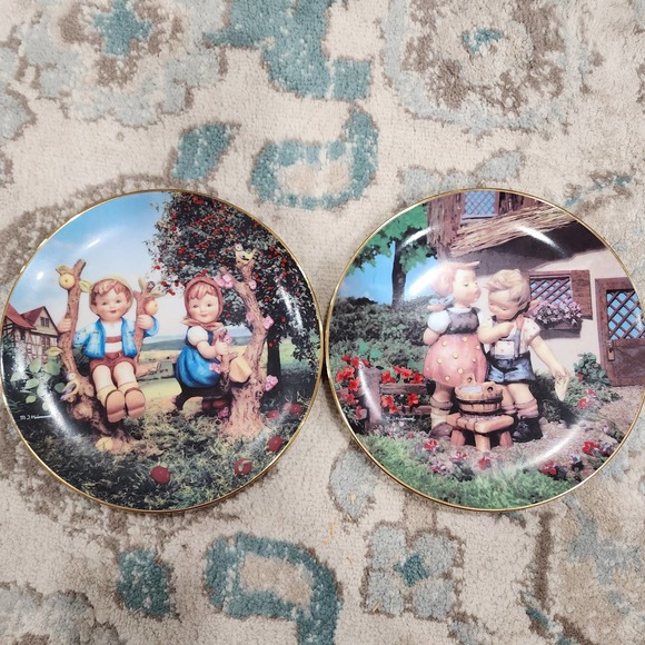 M.J. Hummel Collection Plates 1991/1992 - Picture 1 of 6